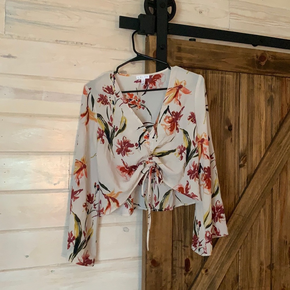 Leith flowy sleeve crop blouse